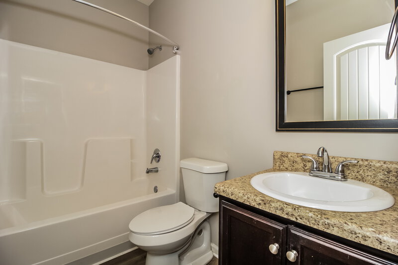2,960/Mo, 207 Depot Ln Dallas, GA 30157 Bathroom View 2