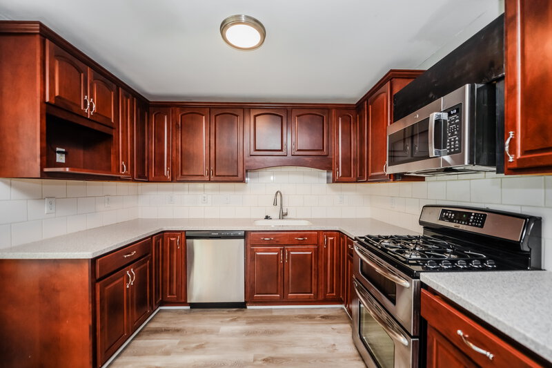 2,460/Mo, 1658 Eric Cir Lawrenceville, GA 30043 Kitchen View 2