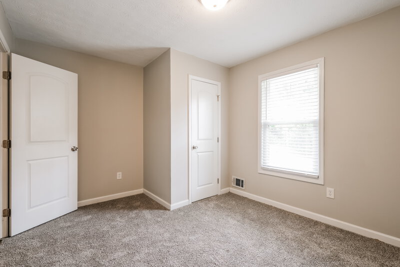 2,400/Mo, 1658 Eric Cir Lawrenceville, GA 30043 Bedroom View 2