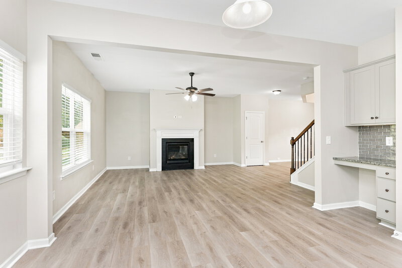 1,960/Mo, 214 Arbor Dr Rockmart, GA 30153 Living Room View 2