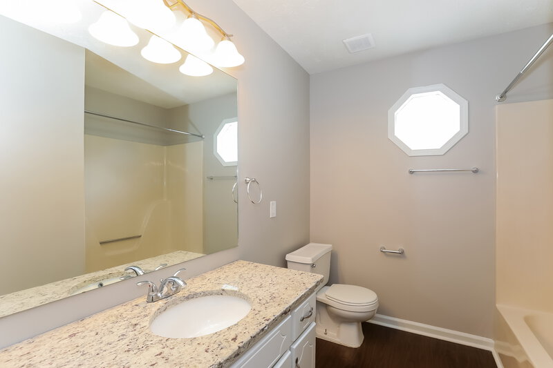 1,490/Mo, 6112 Chaseland Dr Rex, GA 30273 Bathroom View