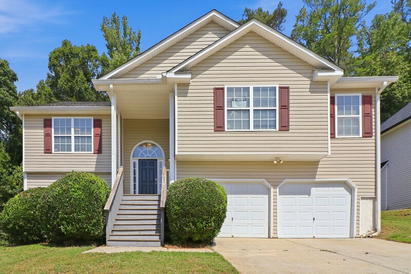 3 Bedroom House – 4800 Mentmore Ter, Douglasville, GA 30135