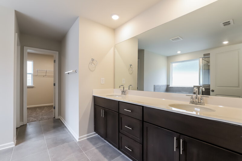 2,755/Mo, 6079 Hickory Creek Court Braselton, GA 30517 Main Bathroom View 2