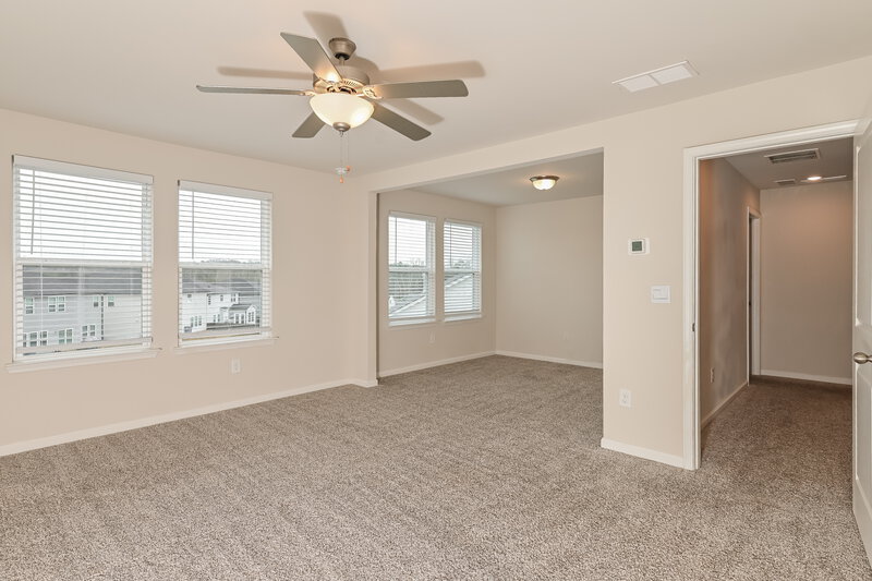 2,615/Mo, 5922 Green Ash Court Braselton, GA 30517 Main Bedroom View