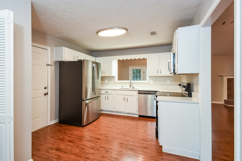 2,390/Mo, 4371 S Landing Dr Marietta, GA 30066 Kitchen View
