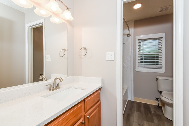 2,390/Mo, 4371 S Landing Dr Marietta, GA 30066 Main Bathroom View
