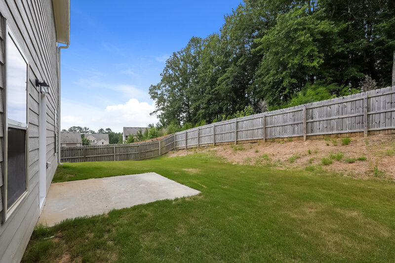 2,000/Mo, 1044 Sutherland Dr Winder, GA 30680 Side View