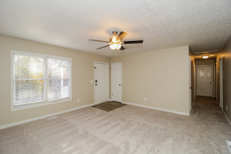 1,805/Mo, 189 Gray Rd Hiram, GA 30141 Living Room View