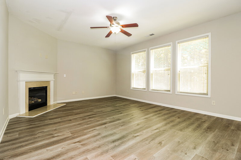 2,320/Mo, 321 Moorland Ct Lawrenceville, GA 30043 Living Room View
