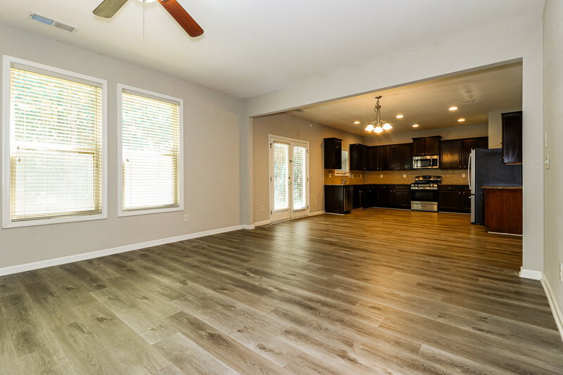 2,320/Mo, 321 Moorland Ct Lawrenceville, GA 30043 Living Room View 2