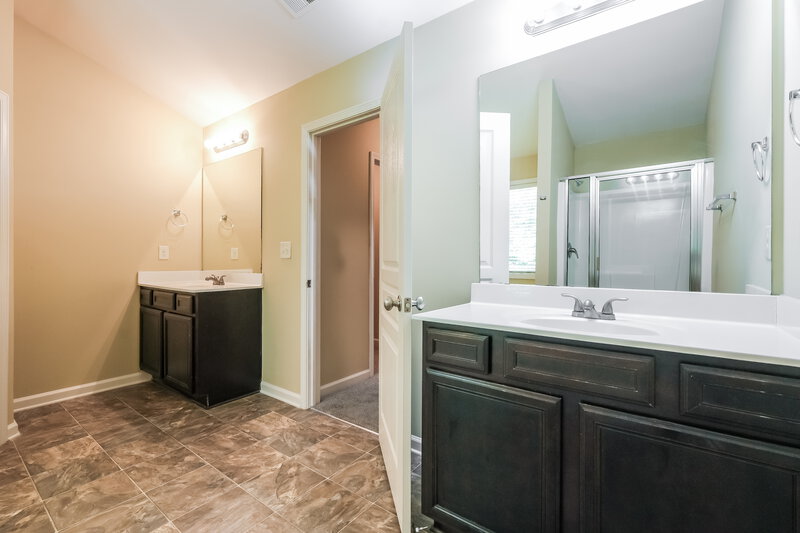 2,110/Mo, 775 Westmoreland Ln Lawrenceville, GA 30043 Main Bathroom View