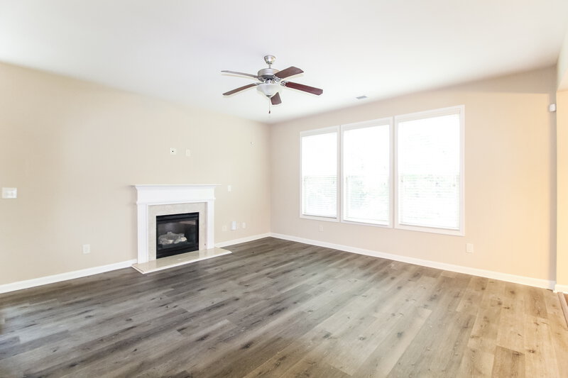 3,270/Mo, 885 Westmoreland Ln Lawrenceville, GA 30043 Living Room View 2