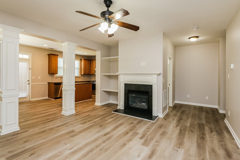 2,275/Mo, 2401 Sardis Chase Ct Buford, GA 30519 Living Room View 3