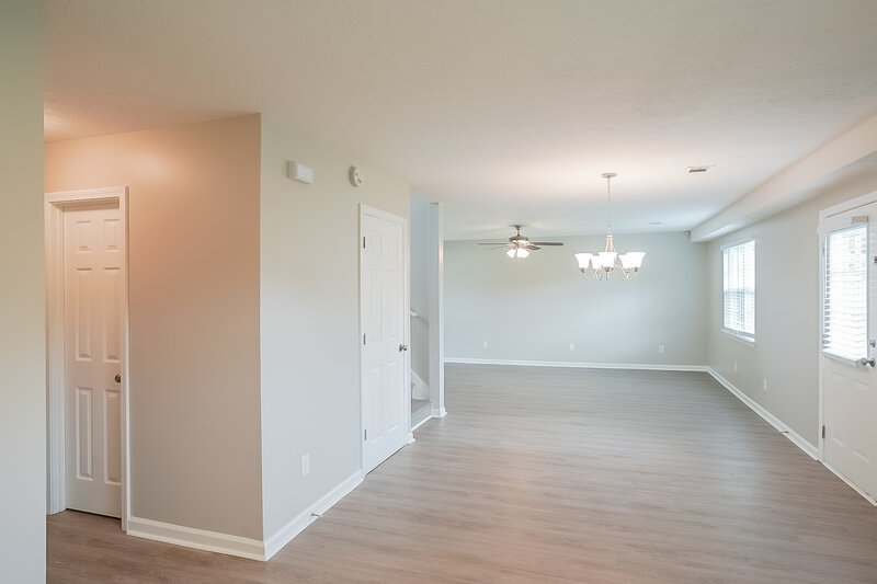 1,945/Mo, 49 Melleray Ct Villa Rica, GA 30180 Dining Room View 2