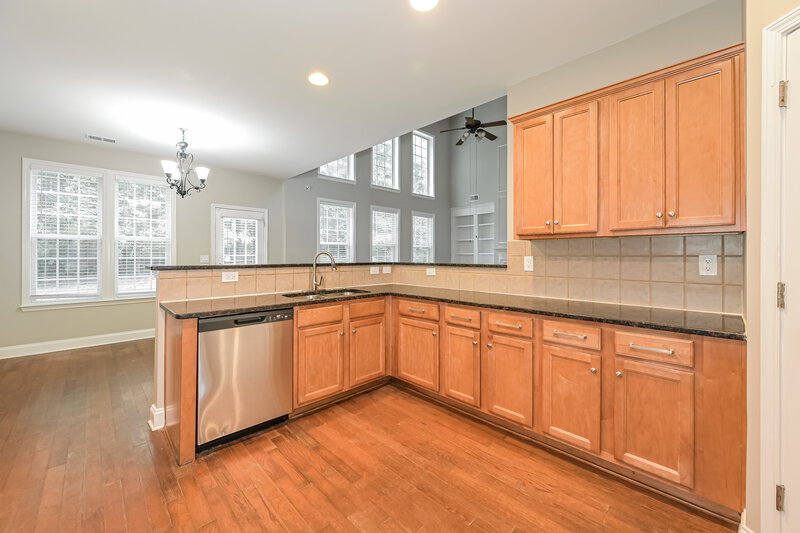 3,125/Mo, 3409 Rosecliff Trce Buford, GA 30519 Kitchen View
