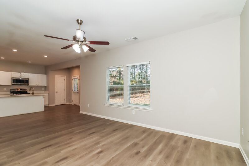 1,835/Mo, 72 Hamilton Blvd NW Cartersville, GA 30120 Family Room View