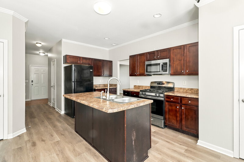 2,160/Mo, 73 Hamil Ct NW Cartersville, GA 30120 Kitchen View