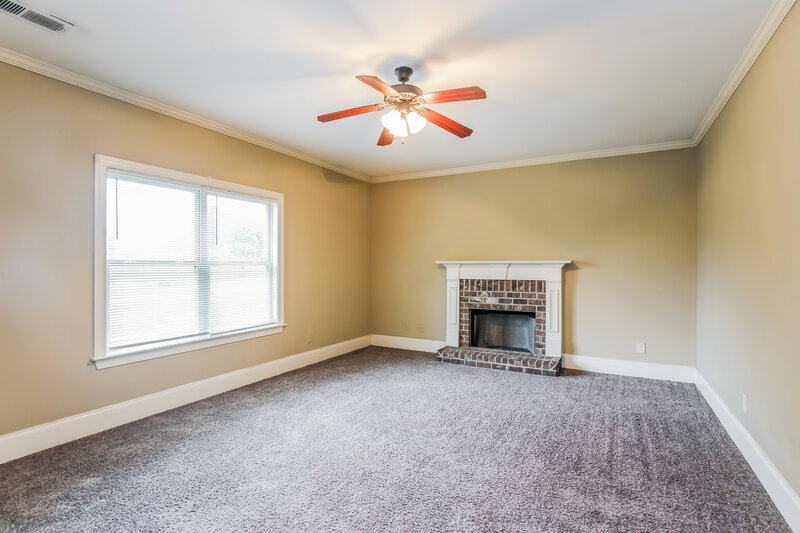 0/Mo, 168 Mount Moriah Rd Ball Ground, GA 30107 Living Room View 2