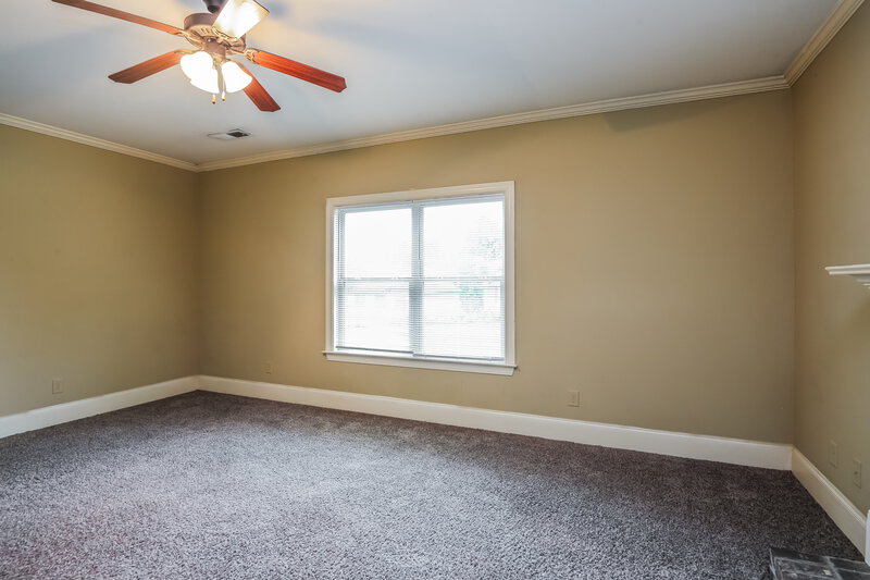 0/Mo, 168 Mount Moriah Rd Ball Ground, GA 30107 Dining Room View 2