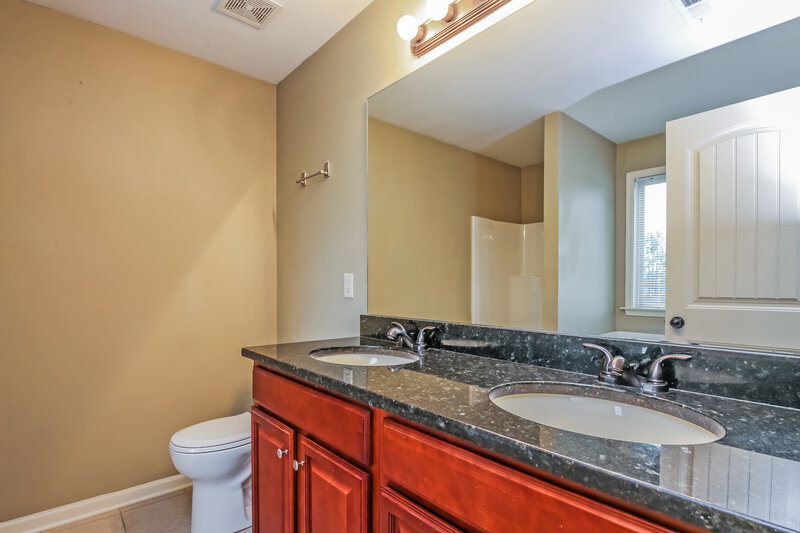 0/Mo, 168 Mount Moriah Rd Ball Ground, GA 30107 Main Bathroom View