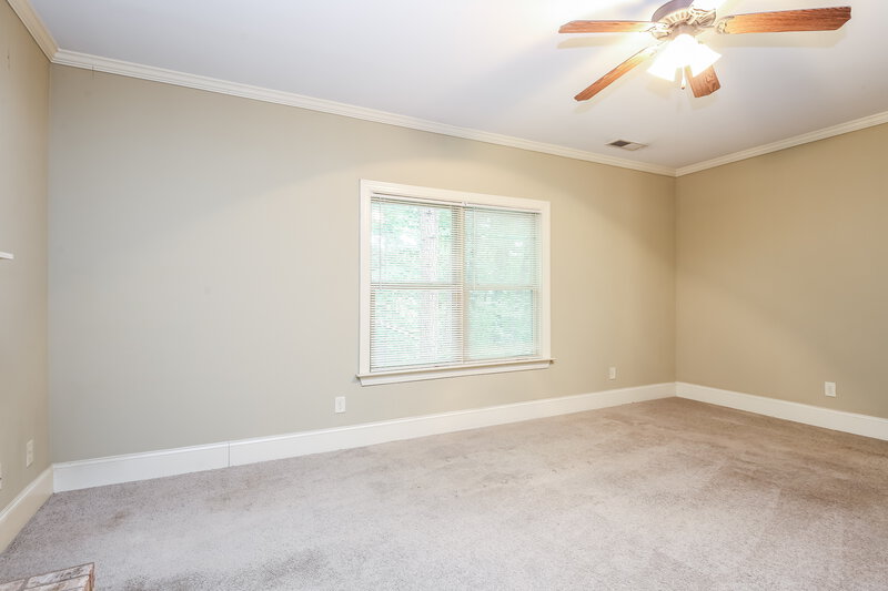 0/Mo, 509 Bethany Ct Ball Ground, GA 30107 Living Room View 2