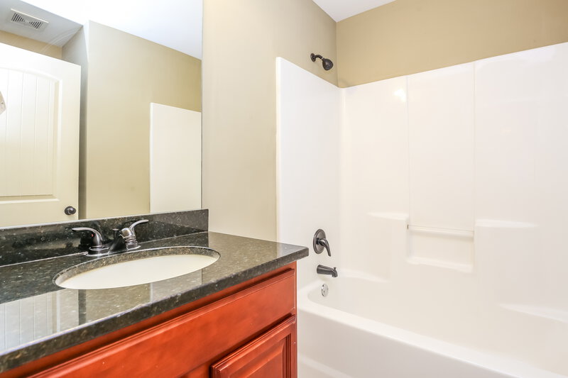 0/Mo, 509 Bethany Ct Ball Ground, GA 30107 Bathroom View