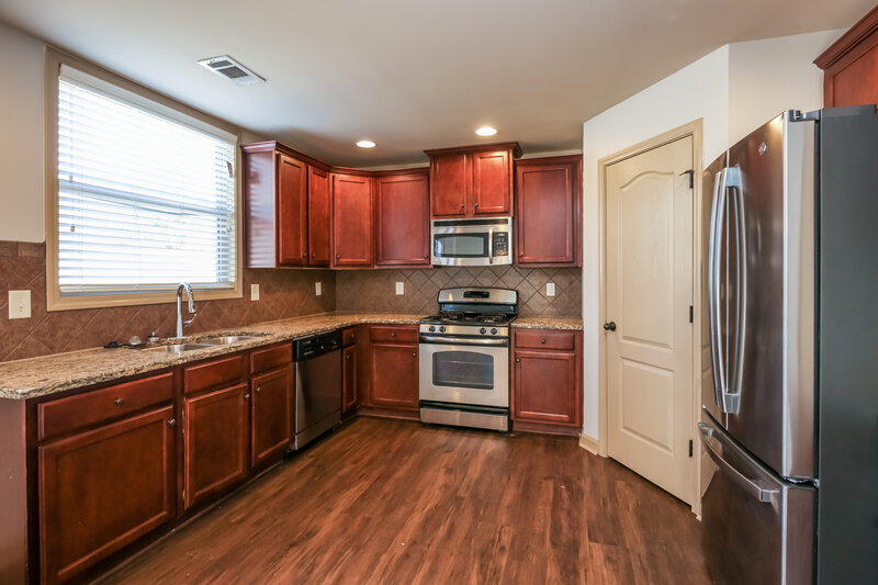 2,590/Mo, 3066 Montauk Hill Dr Buford, GA 30519 Kitchen View