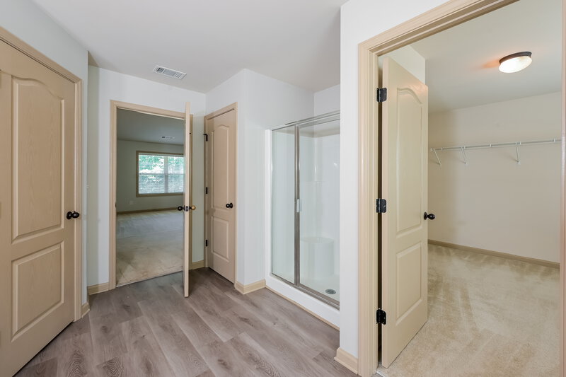 3,250/Mo, 3096 Montauk Hill Dr Buford, GA 30519 Main Bathroom View 2