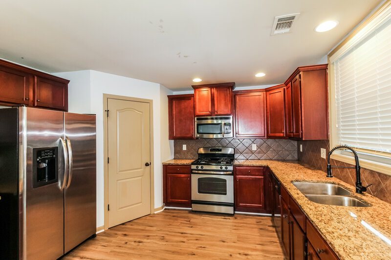 2,755/Mo, 3308 Sag Harbor Ct Buford, GA 30519 Kitchen View