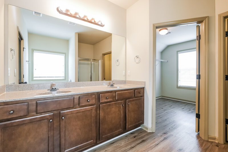 2,725/Mo, 3343 Sag Harbor Ct Buford, GA 30519 Main Bathroom View