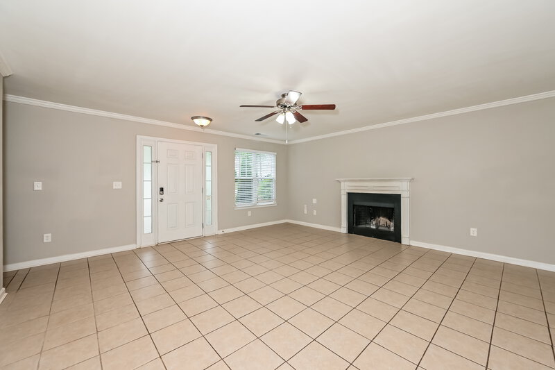 1,945/Mo, 505 Walnut Woods Dr Braselton, GA 30517 Living Room View