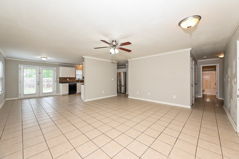 1,945/Mo, 505 Walnut Woods Dr Braselton, GA 30517 Living Room View 2