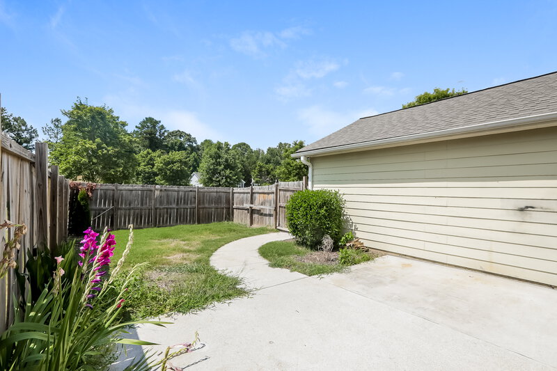 2,910/Mo, 505 Walnut Woods Dr Braselton, GA 30517 Patio View