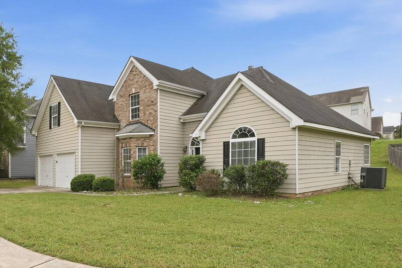 2,220/Mo, 1471 Ewing Farm Dr Loganville, GA 30052 Front View