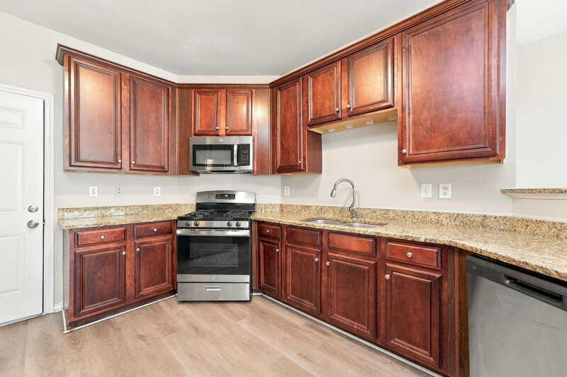 2,220/Mo, 1471 Ewing Farm Dr Loganville, GA 30052 Kitchen View