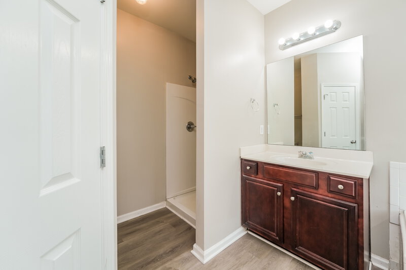 3,220/Mo, 1471 Ewing Farm Dr Loganville, GA 30052 Bathroom View