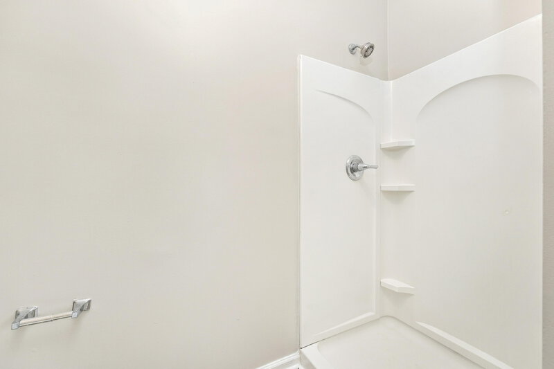 2,220/Mo, 1471 Ewing Farm Dr Loganville, GA 30052 Primary Bathroom View