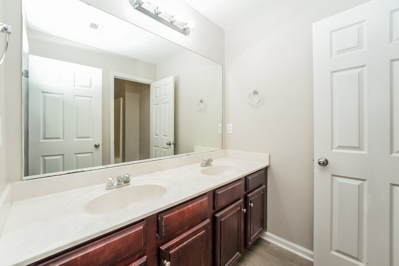 3,220/Mo, 1471 Ewing Farm Dr Loganville, GA 30052 Bathroom View 2