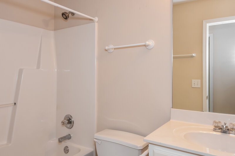 2,390/Mo, 3075 Woodbridge Ln Canton, GA 30114 Bathroom View