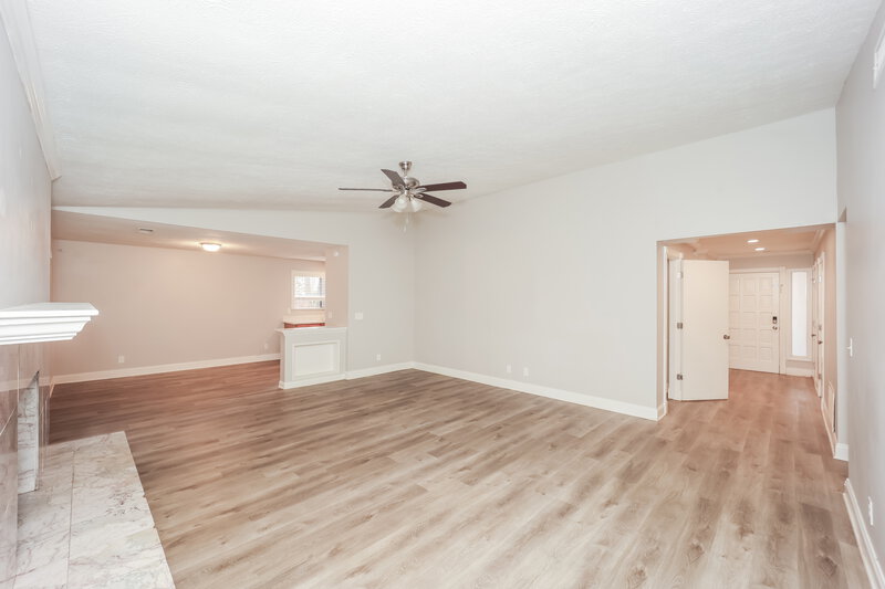 1,970/Mo, 1183 Ridgeside Dr NW Acworth, GA 30102 Living Room View 2