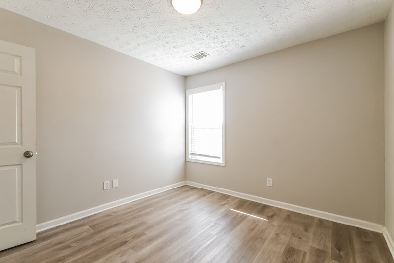 2,030/Mo, 422 Marsh Lake Rd Lawrenceville, GA 30045 Bedroom View