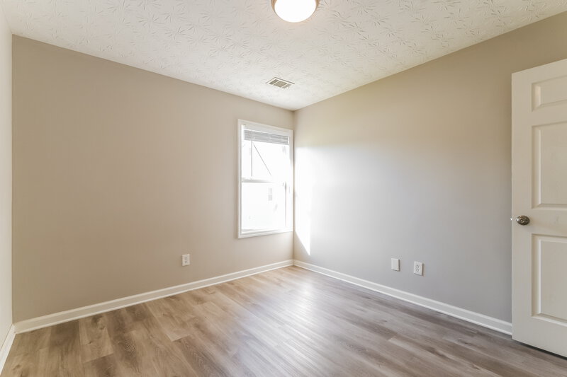 2,030/Mo, 422 Marsh Lake Rd Lawrenceville, GA 30045 Bedroom View 2
