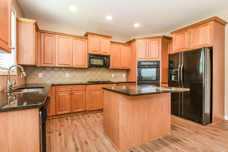 2,705/Mo, 720 Crimson Morning Vw Canton, GA 30114 Kitchen View 2