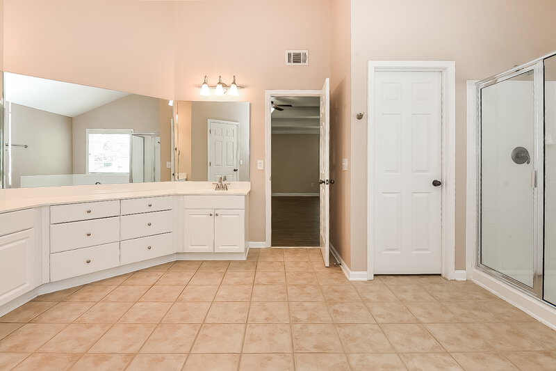 2,705/Mo, 720 Crimson Morning Vw Canton, GA 30114 Main Bathroom View
