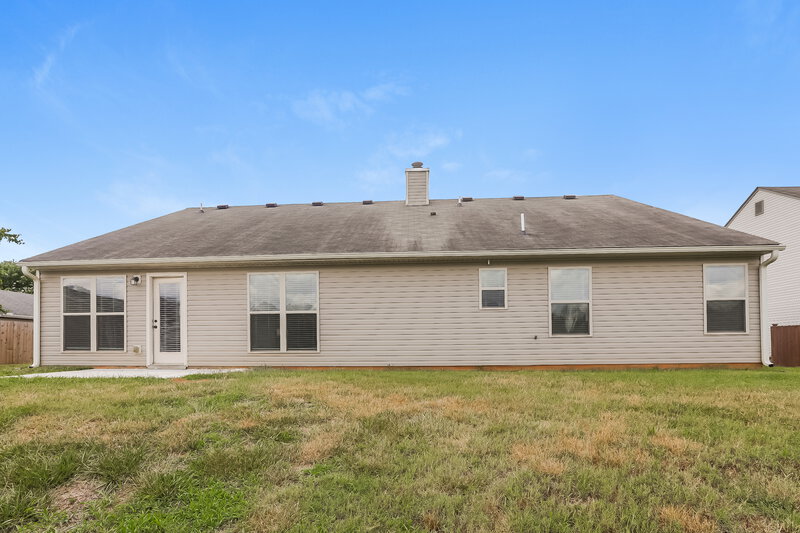 2,295/Mo, 1779 Miller Springs Dr Bethlehem, GA 30620 Rear View