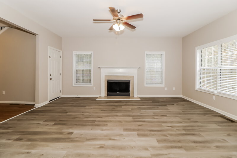 2,500/Mo, 3201 Heritage Walk Ln Duluth, GA 30096 Living Room View 3