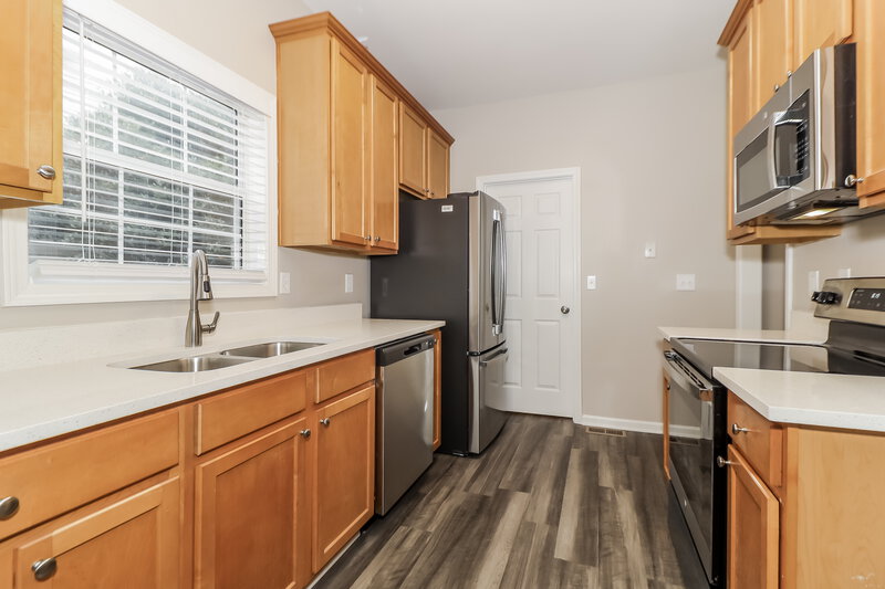 2,500/Mo, 3201 Heritage Walk Ln Duluth, GA 30096 Kitchen View
