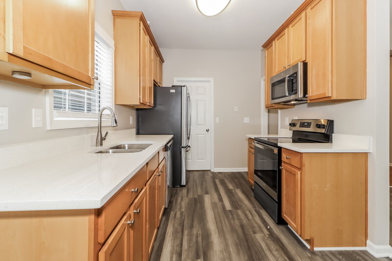 2,500/Mo, 3201 Heritage Walk Ln Duluth, GA 30096 Kitchen View 2