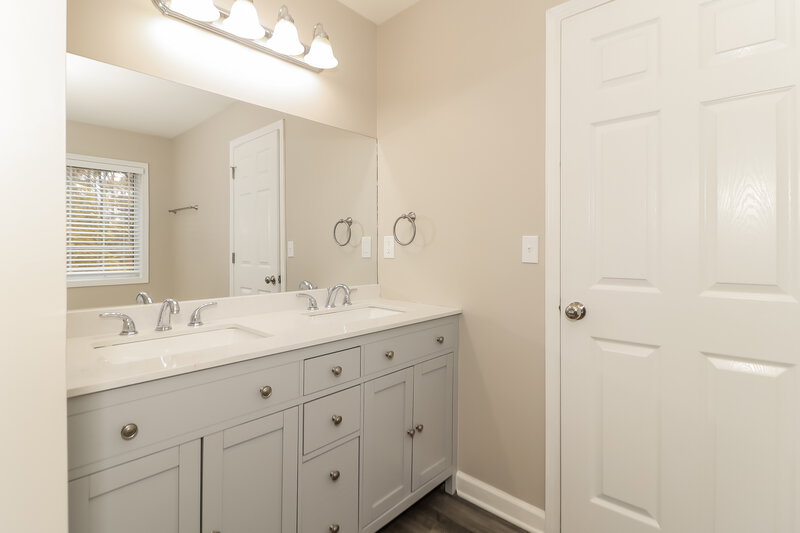 2,500/Mo, 3201 Heritage Walk Ln Duluth, GA 30096 Main Bathroom View
