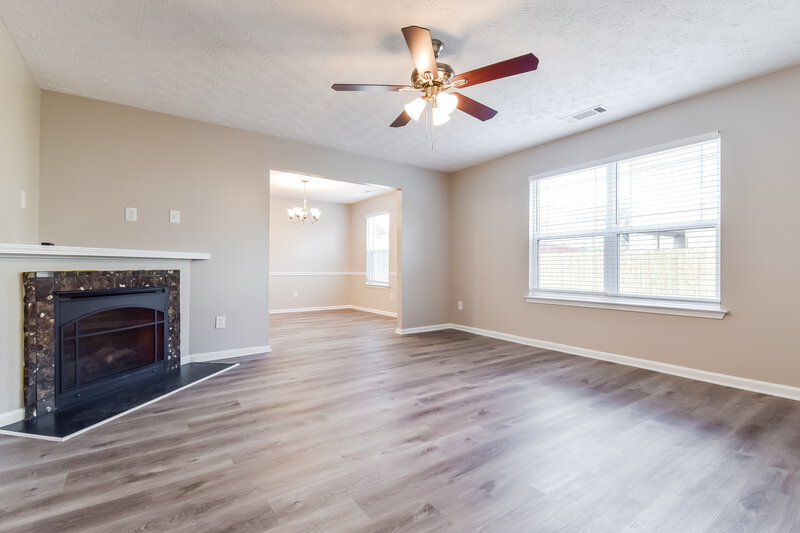 2,340/Mo, 1444 Arbor Place Dr Morrow, GA 30260 Living Room View 2